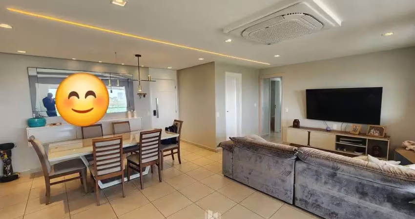 Vende-se apartamento de alto padrão em altos do calhau - 3 suítes - nascente