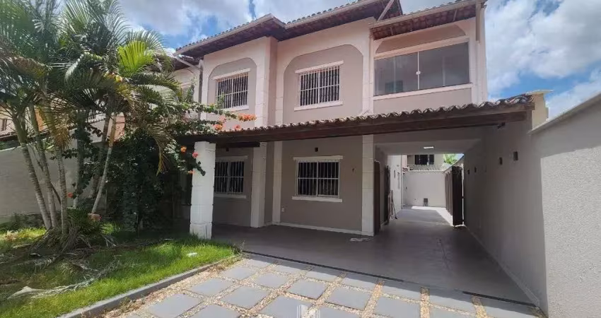 Vende-se maravilhosa casa duplex em condominio na cohama - 3 suítes - reformada
