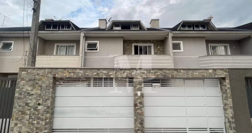 TRIPLEX NO BOA VISTA/BACACHERI. IMPECÁVEL! ARMÁRIOS, CHURRASQUEIRA.