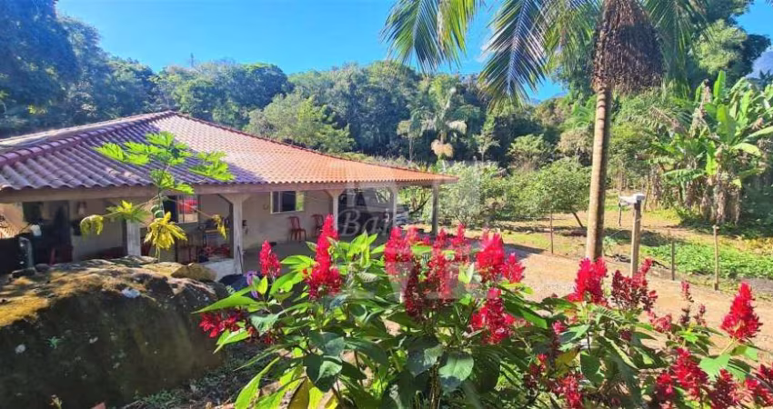 LINDA CHÁCARA EM MORRETES COM 200m² DE ÁREA CONSTRUIDA MUITO ARBORIZADA E ENSOLARADA ESTUDA PERMUTA POR APARTAMENTO E CARRO