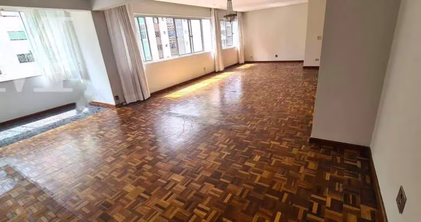 Marquês de abrantes andar alto 150 m² área útil armários 02 vagas atrás clube curitibano água verde.