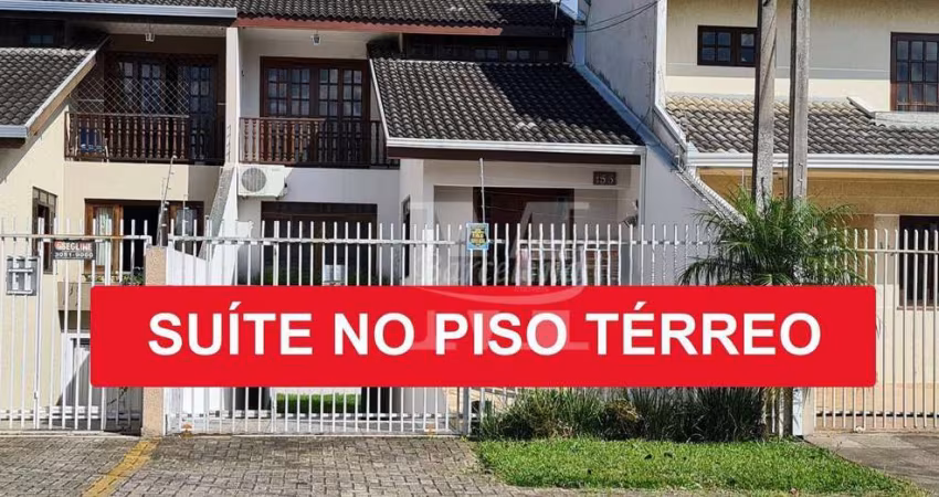 SOBRADO NO XAXIM. SEMI MOBILIADO. 4 QUARTOS. 2 SUITES. PERMUTA POR CASA OU SOBRADO NA REGIÃO NORTE DE CURITIBA.