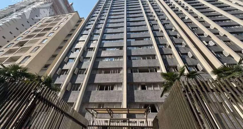 Batel, ao lado praça do japão. com 160m2 área útil ensolarado 02 vagas livres com armários face norte