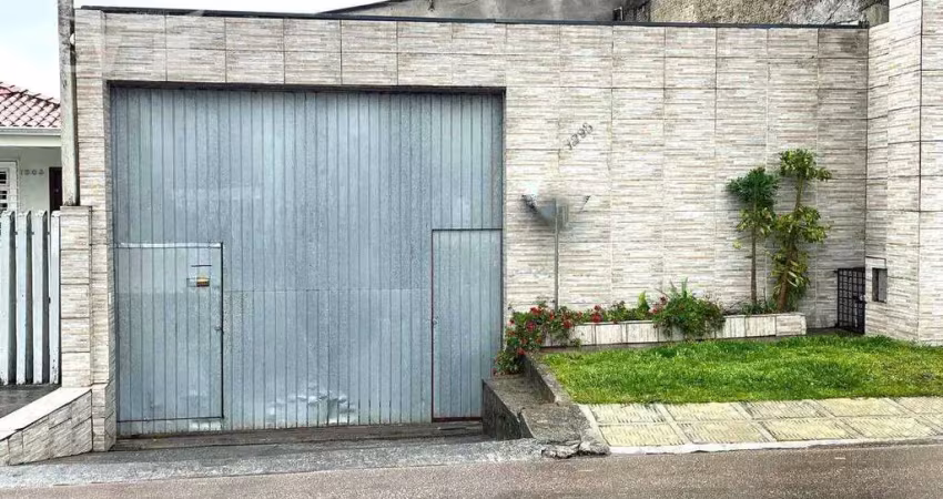 Casa com terreno, no pinheirinho, 4 quartos, 5 vagas.