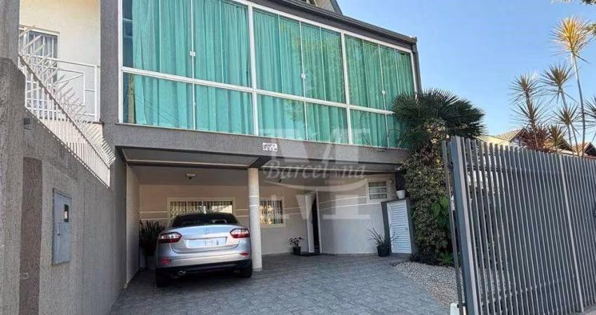 MARAVILHOSA CASA ALTO PADRÃO COM 210M2. ESQUINA C/ JOÃO DOETZER, SEMI-MOBILIADA. ESTUDA PERMUTA POR APARTAMENTO. PRÓX AO SHOPPING JARDIM DAS AMÉRICAS.