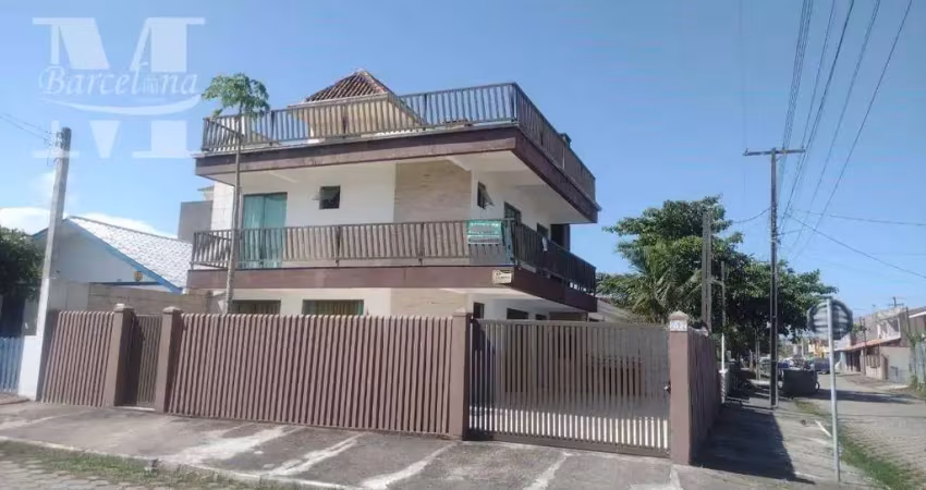 Triplex 100% mobiliado em pontal do paraná – balneário ipanema. com churrasqueira, piscina e ofurô.