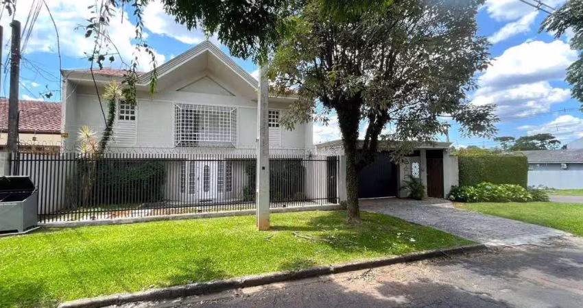 Casa residencial/comercial de esquina. terreno com 800m². muito bem construída. seminário/santa quitéria. valor em dólar (usd 460.300,00).