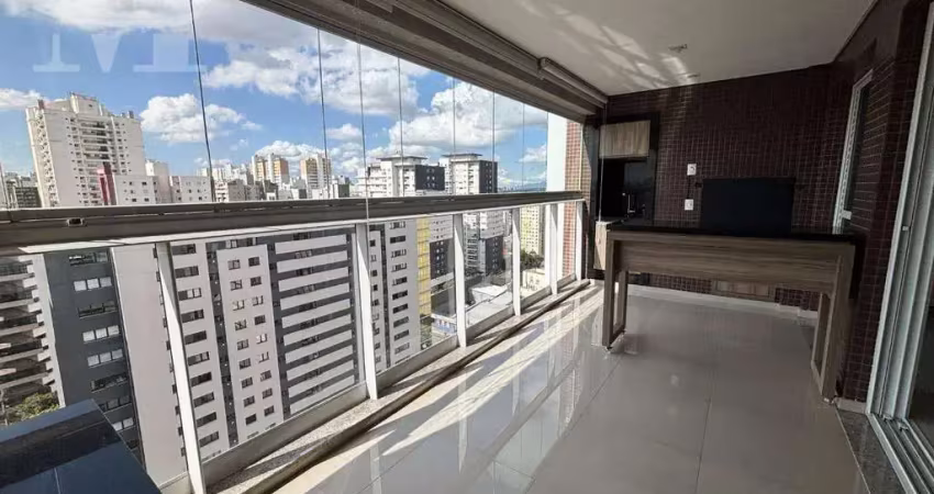 Raro apartamento com 193m² de área interna, andar alto, ensolarado. Tudo prontinho para receber você e sua família!