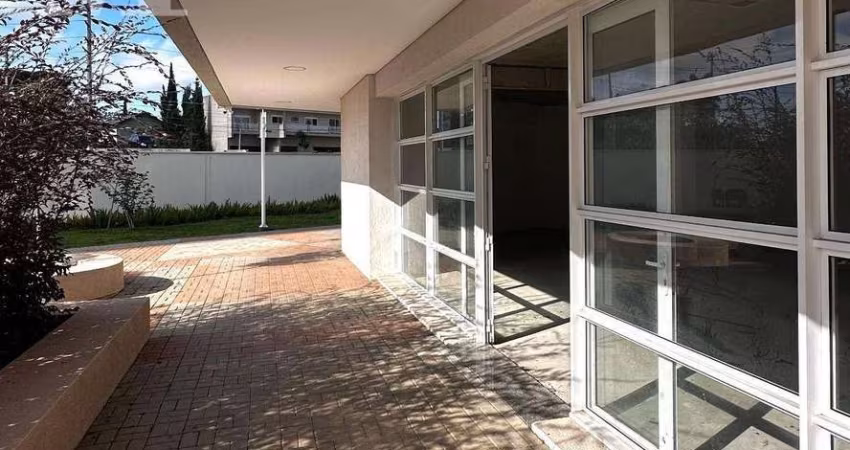LOJA NOVA EM EXCELENTE LOCALIZAÇÃO NO EDIFÍCIO PARQUE ECOVILLE COM 137M² DE ÁREA INTERNA