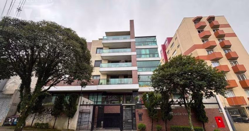 COBERTURA COM AMPLO TERRAÇO E 3 QUARTOS SENDO 02 SUÍTES. SÃO FRANCISCO/CENTRO CÍVICO. PISCINA, COM ARMÁRIOS COZINHA E BANHEIROS. 2 VAGAS