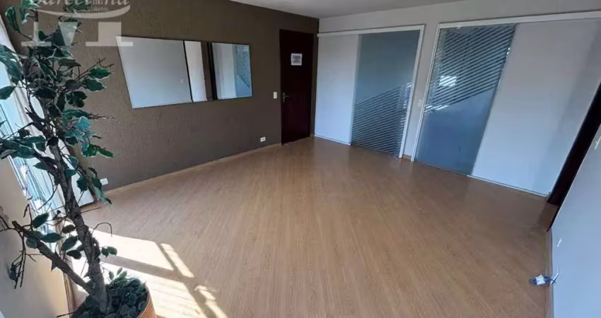 Casa de esquina , comercial e ou residencial.   entre seminário e los angeles. ótima localização.