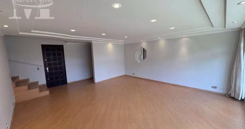 Casa de esquina , comercial e ou residencial.   entre seminário e los angeles. ótima localização.