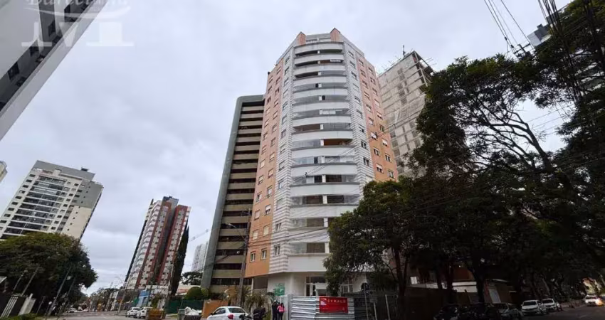 Apartamento cabral/ahu á metros do complexo judiciário. semi mobiliado, andar alto, churrasqueira e 2 vagas livres
