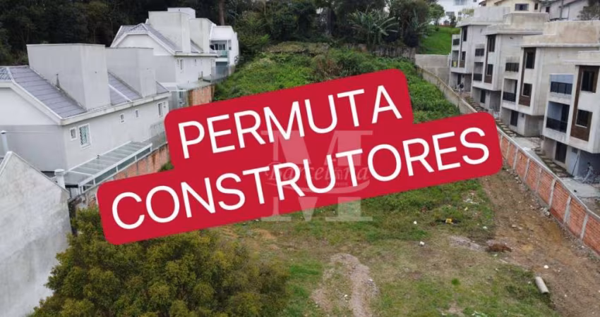 TERRENO 27 M² DE TESTADA – ACEITA PERMUTA 50% NO LOCAL.