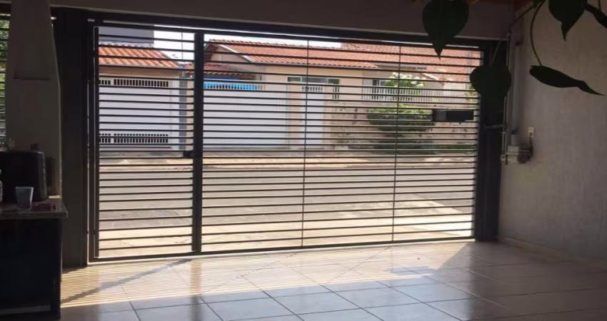 Casa para venda na Vila Rubens, Indaiatuba-SP: 2 quartos, 1 suíte, 2 salas, 2 vagas, 174,25 m². Imperdível!