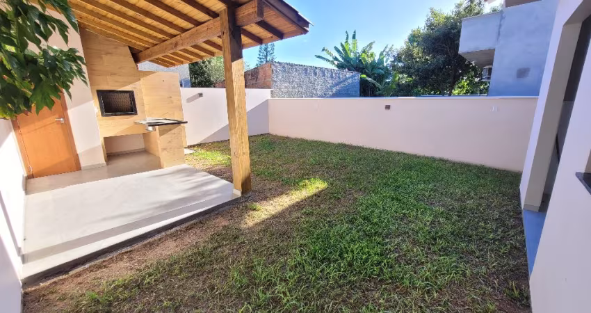 CHARMOSA CASA NO BAIRRO RIO VERMELHO/FLORIANOPOLIS-SC.  RUA CALÇADA e LARGA. - SEM FINANCIAMENTO