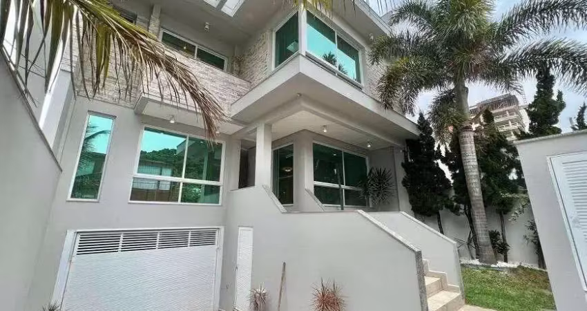 Casa alto padrão com 4 suítes na praia brava em itajaí sc