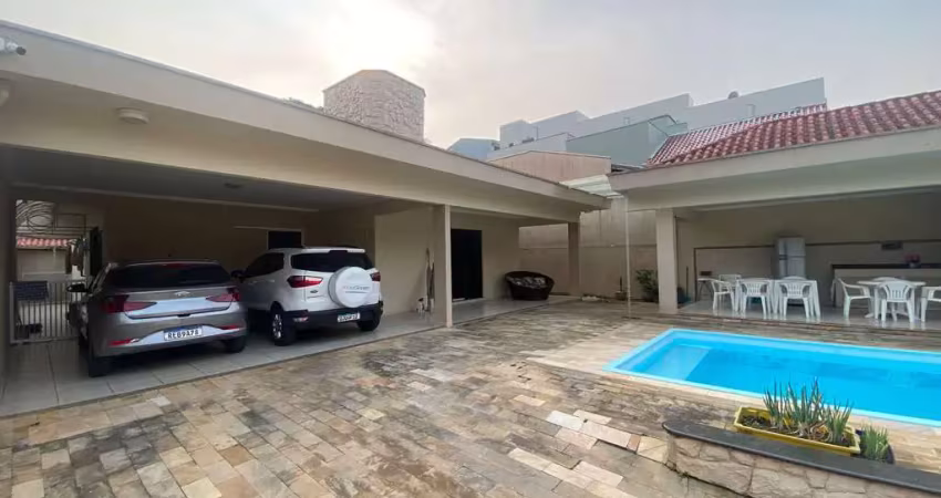 Excelente casa de 3 dormitórios no bairro ressacada em itajaí sc