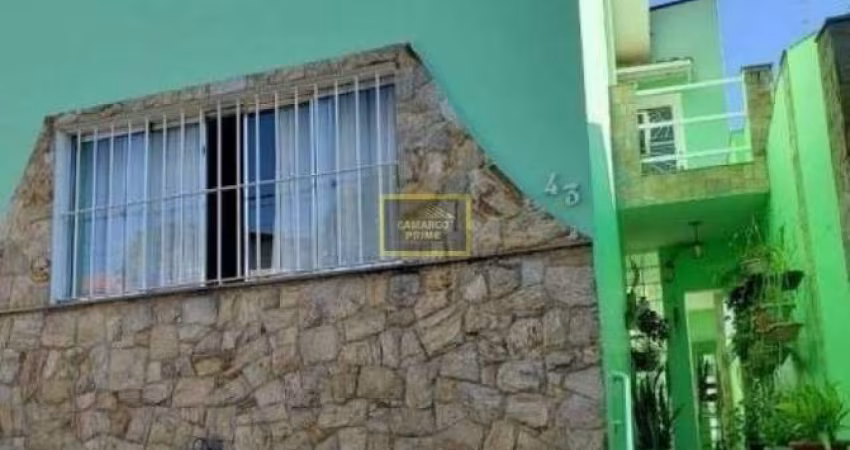 Sobrado com 03 dormitórios para venda na Lapa