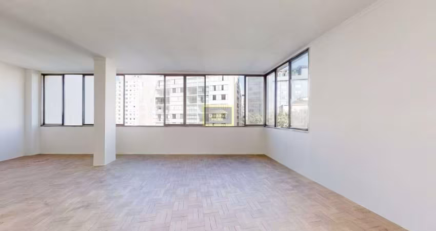 Apartamento com 4 dormitórios à venda no Paraíso
