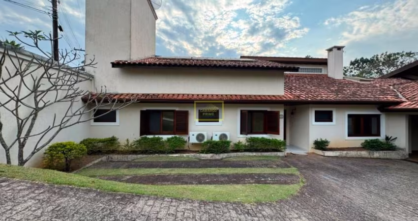 Casa de vila em estancia, com 550 metros de área construída, para venda em Atibaia