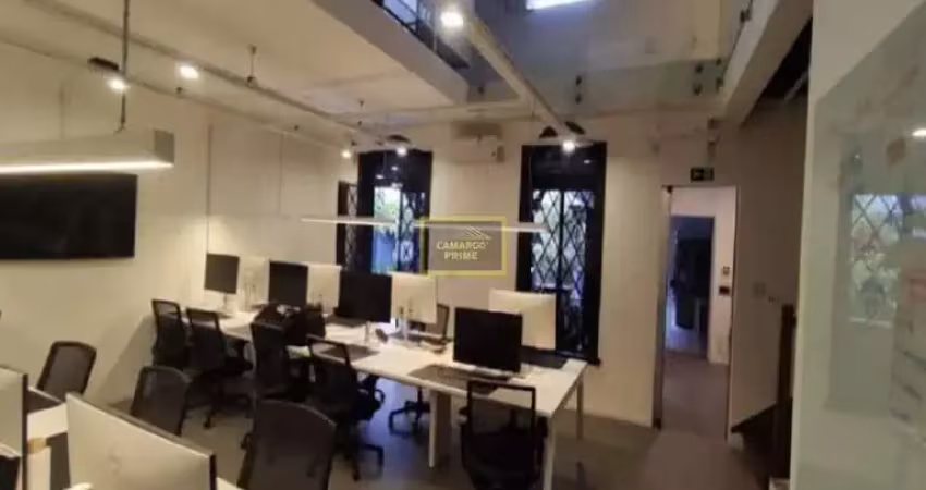 Casa comercial com 9 salas para alugar na Rua Groenlândia, 66, Jardim América, São Paulo