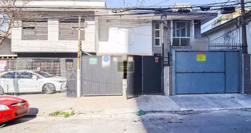 Casa comercial com 5 salas para alugar na Rua Maria Rosa, 71, Itaim Bibi, São Paulo