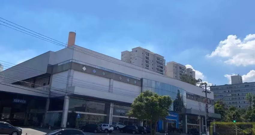 Prédio para uso comercial/industrial em Santo Amaro, acesso rápido e fácil a Marginal Pinheiros...