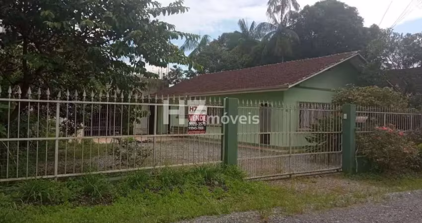 Casa com 2 quartos à venda no Saguaçu, Joinville 