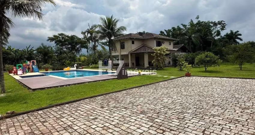 Sítio com 3 suítes + 3 quartos, Vila Cubatão - Joinville
