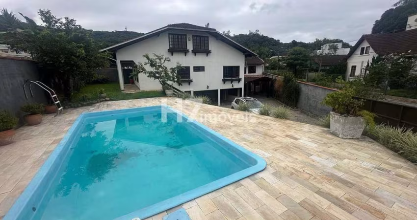 Casa com 1 suíte + 2 quartos, Saguaçu - Joinville