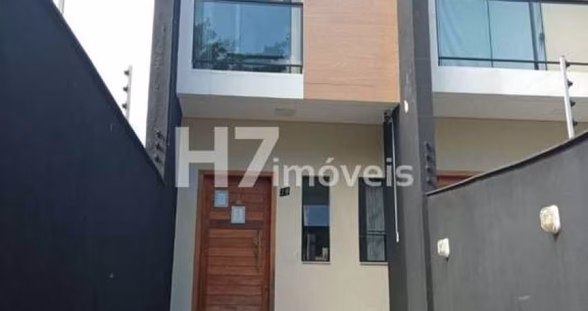 Casa Geminada semi mobiliada com 2 Suítes, Iririú - Joinville