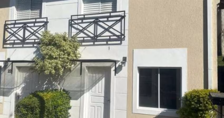 Casa com 2 Dormitórios - Condomínio Residencial Refúgio Canta Galo I - Cotia - SP