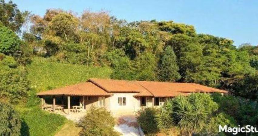 Linda Casa Terrea com 03 Suítes- Condomínio Paisagem Renoir- Paisagem Renoir -  Granja Viana - Cotia/SP