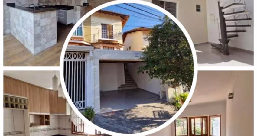 Casa com 02 Dormitorios - Condominio Villa Deste - Cotia/SP