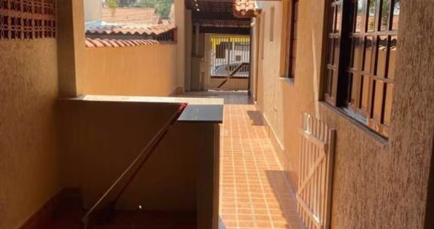 Sobrado com 03 dormitórios  - Jardim da Glória  - Cotia/ Sp