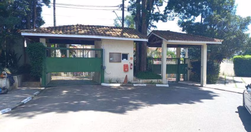 Sobrado com 03 Dormitórios - Condomínio Mirante dos Ipês - Jardim Barro Branco - Cotia - SP