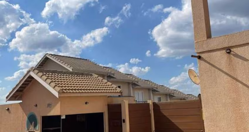 Oportunidade! Linda casa em Condomínio Residencial Ilha de Capri com 2 Dormitórios - Cotia/SP (Km26)