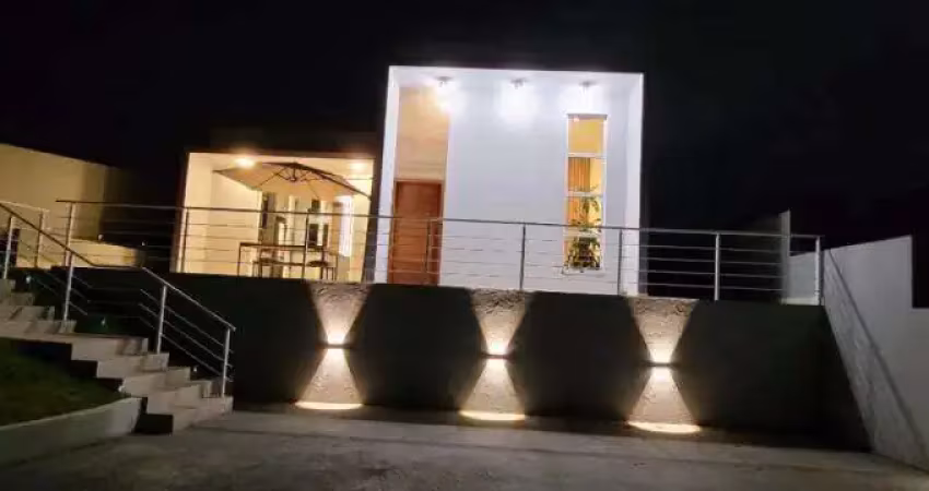 Casa com 03 quartos - condomínio residencial parque rizzo ii - cotia/sp