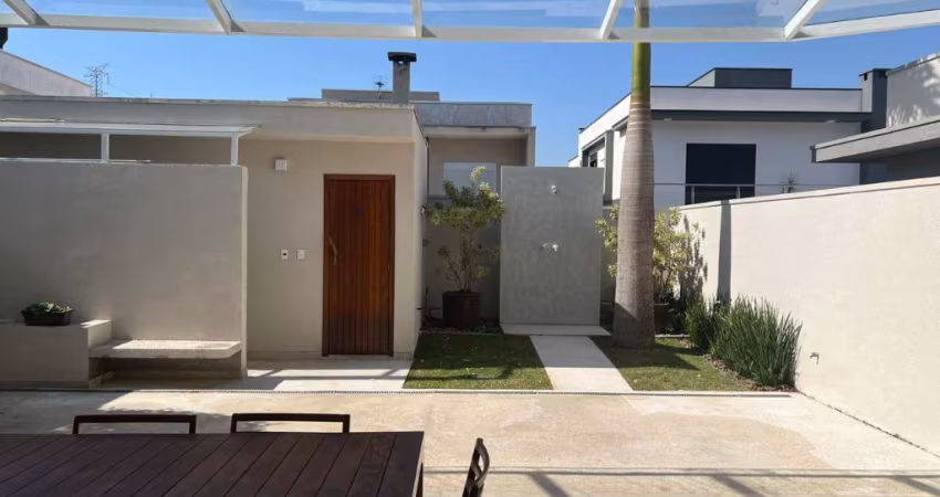 Belíssimo de um sobrado recém-reformado com 280 m² em Mogi das Cruzes