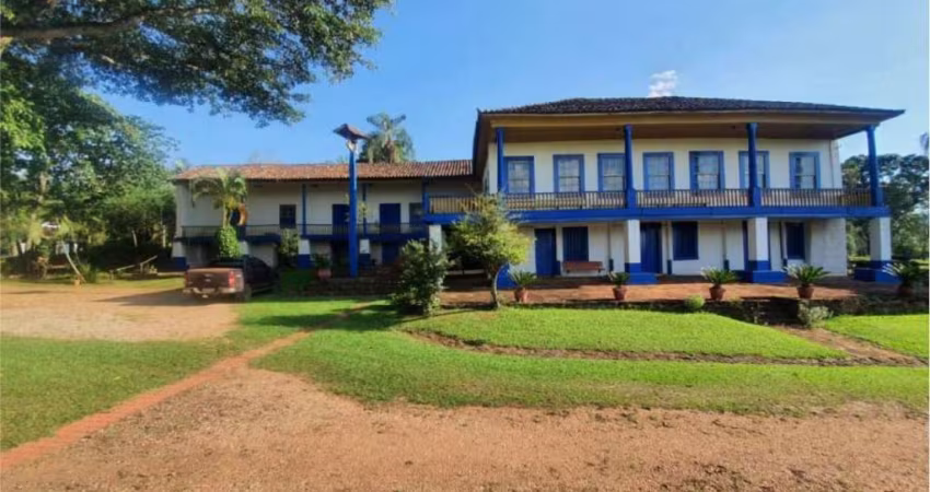 Fazenda com 3 salas à venda no Centro, Descalvado 