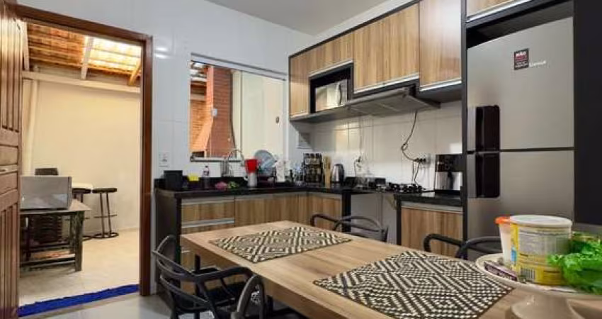Casa com 2 quartos à venda na Rua Elzitraud Scholz, 70, Adhemar Garcia, Joinville