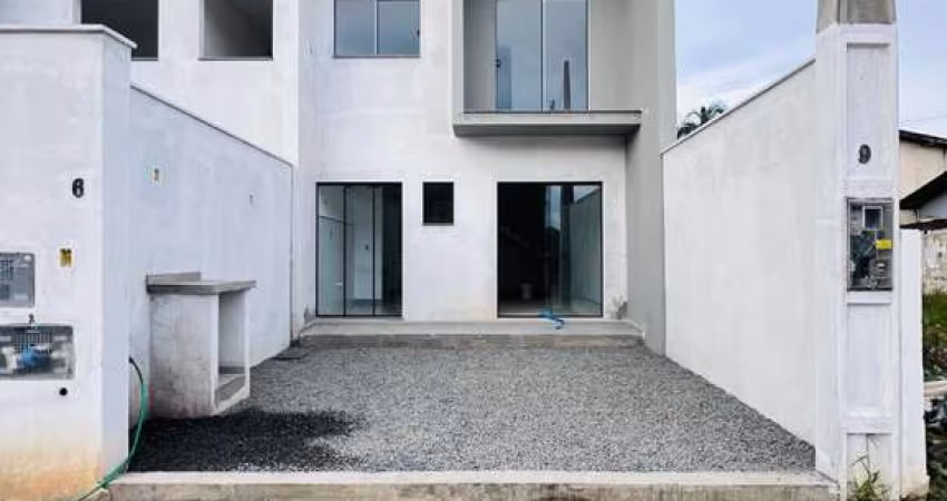 Casa com 3 quartos à venda na Rua dos Comerciários, 100, Petrópolis, Joinville