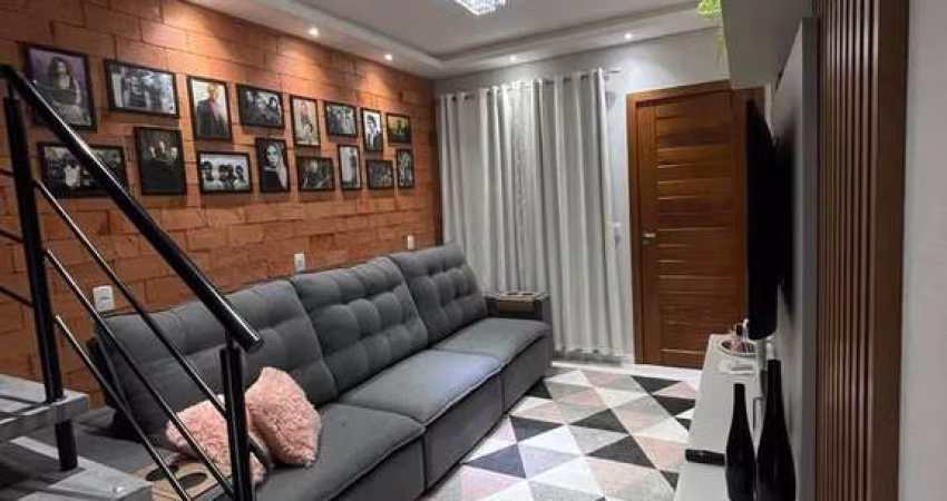 Casa com 2 quartos à venda na Rua José Moreira, 579, Santa Catarina, Joinville