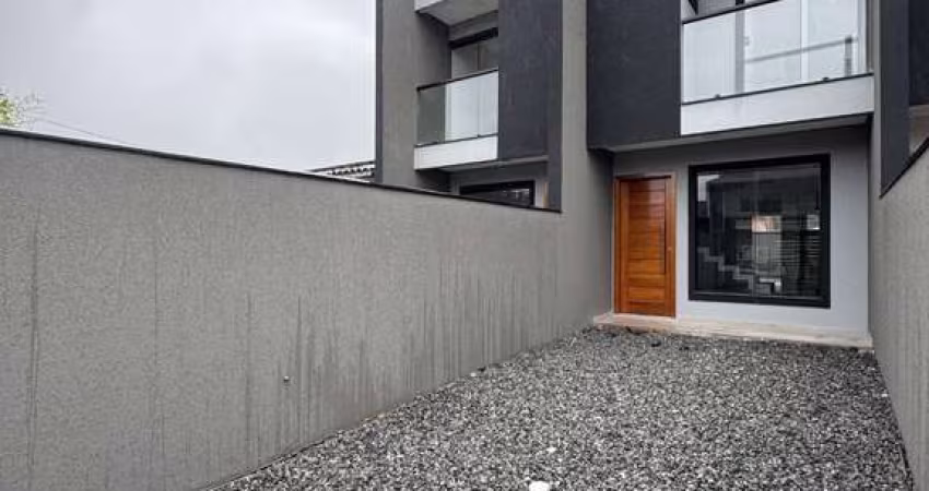 Casa com 2 quartos à venda na Angelo Buzzi, 32, Zona Industrial, Joinville