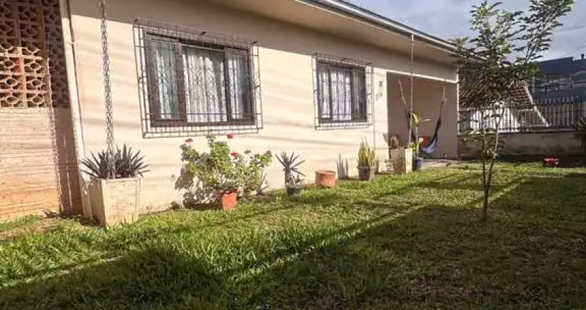 Casa com 3 quartos à venda na Rua Fraiburgo, 774, Iririú, Joinville