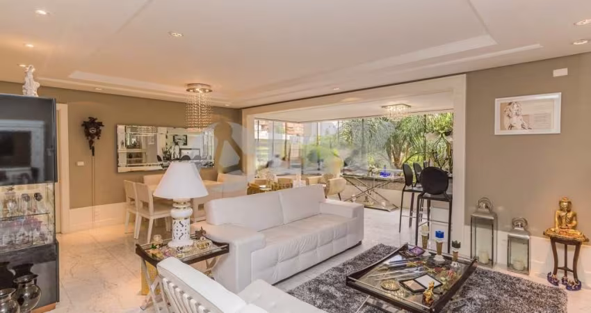 Apartamento alto padrão de 4 quartos com 3 vagas à venda no bairro Petrópolis em Porto Alegre