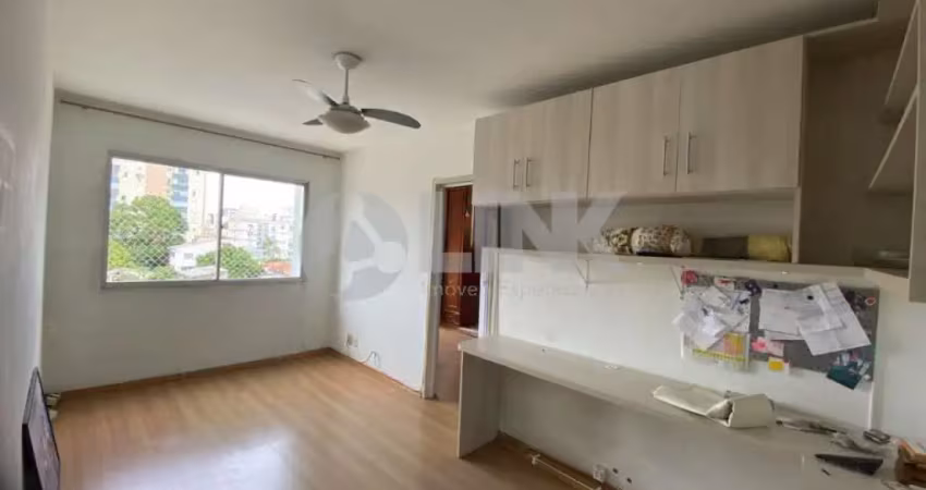 Apartamento de 1 quarto com 1 vaga à venda no bairro santana em porto alegre