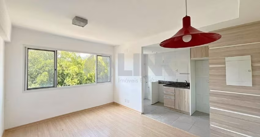 Apartamento de 2 quartos com 1 vaga à venda no bairro Azenha em Porto Alegre