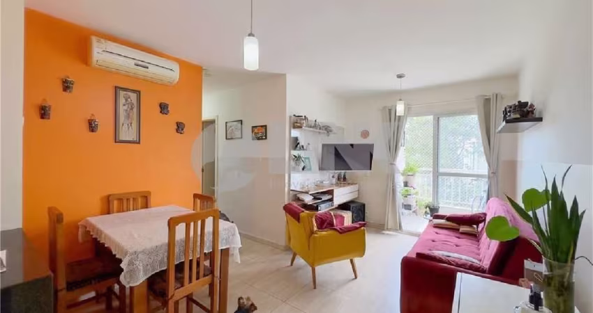 Apartamento de 3 quartos com 1 vaga à venda no bairro Teresópolis em Porto Alegre